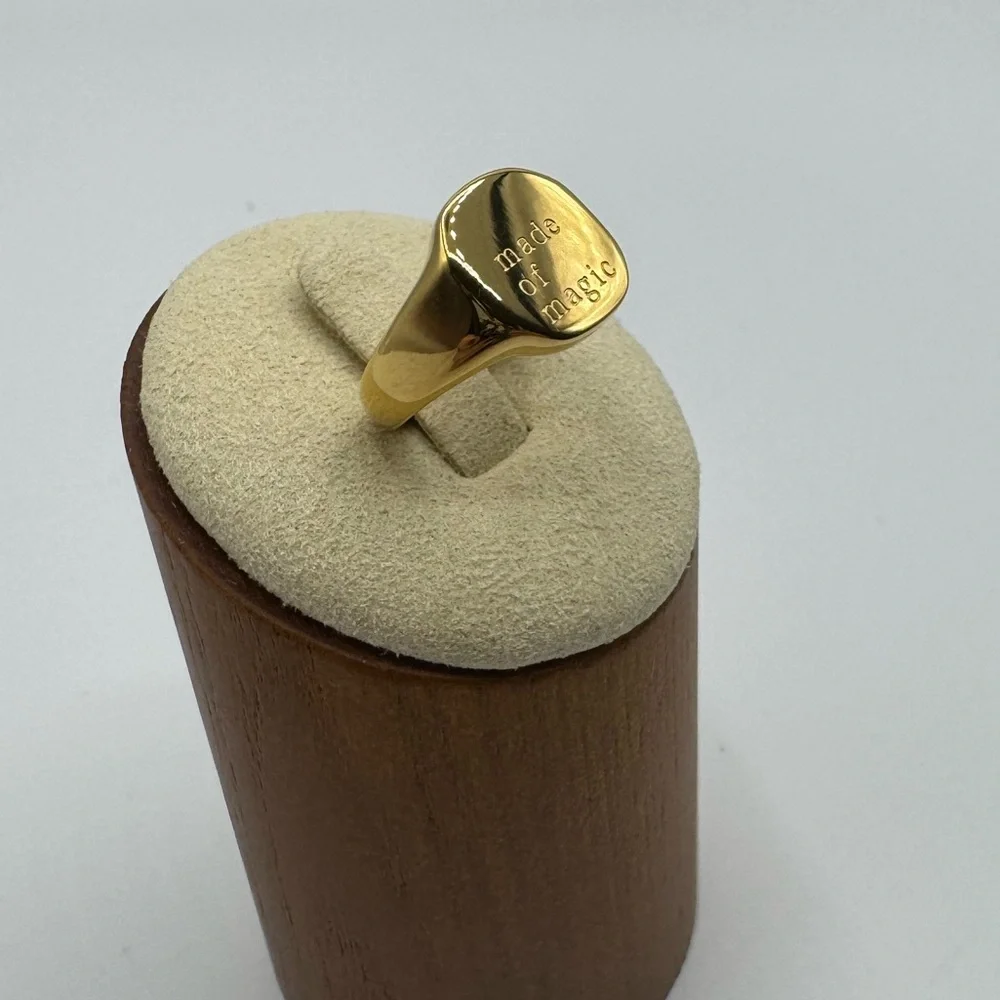 ✨ 14k “Made of Magic” Signet Ring ✨ - Picture 5 of 6